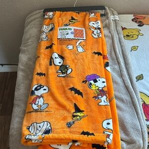 Peanuts Kids blanket- Orange with Snoopy and Woodstock